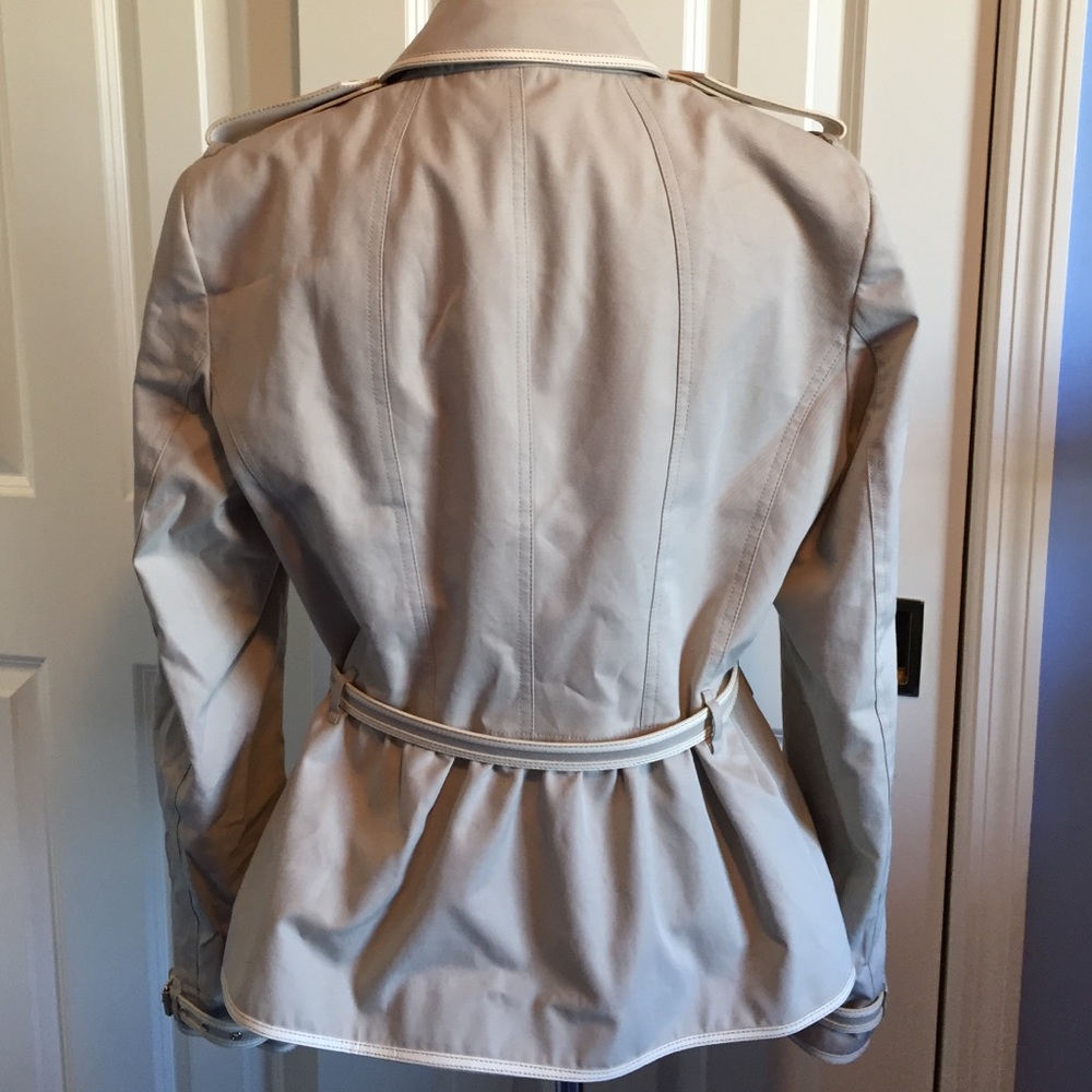 Burberry jacket - Picture 2 of 4